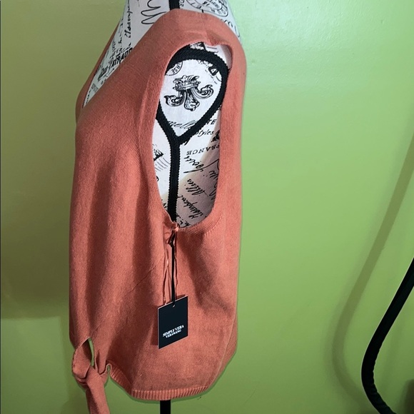 Simply Vera Vera Wang Men's Rust Sweater - Picture 7 of 8